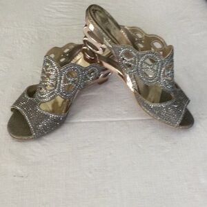 Elegant Silver Women's Sandals